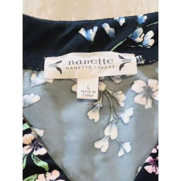 Nanette‎ Lapore L Navy Floral Top Blouse Stretch Angle Sides L/S V-Neck - Picture 5 of 6